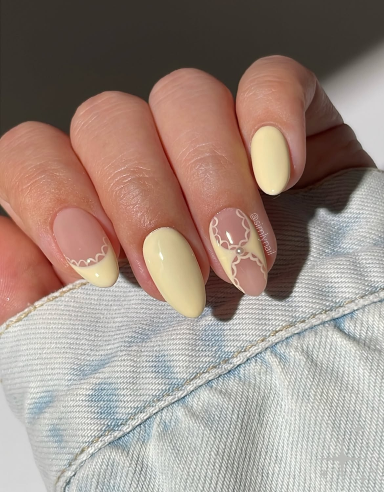 Butter Yellow August Nails That Capture Late-Summer Style